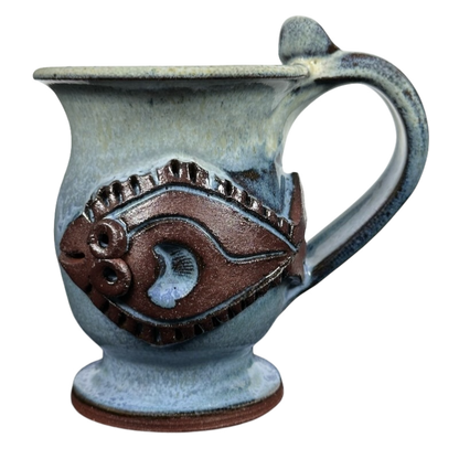 Alaska 3D Embossed Fish Pedestal Pottery Mug