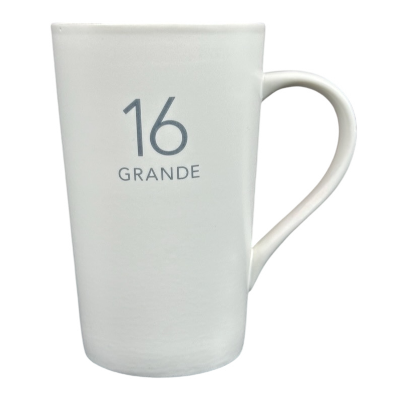 16 Grande Mug 2011 Starbucks