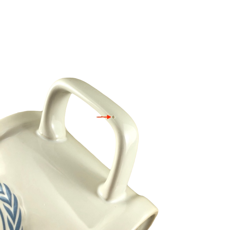 United Nations Embossed Mug Kings