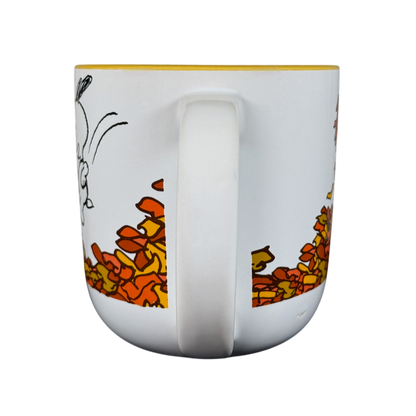 Snoopy Woodstock And Charlie Brown Playing In Colorful Fall Autumn Leaves Mug Zrike