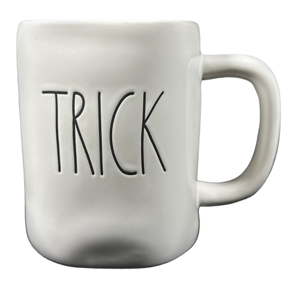 Rae Dunn Artisan Collection TRICK TREAT Spider Mug Orange Inside Magenta