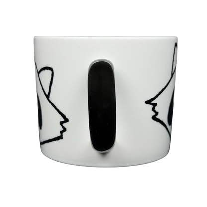 Aiwa Raccoon Mug with Unique Line Art Design and Black Handle for Stylish Beverage Enjoyment