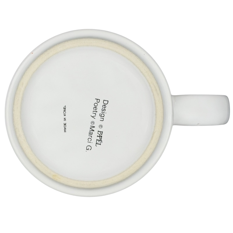 Bottom view of Papel Cathy name mug vintage showcasing its design and craftsmanship