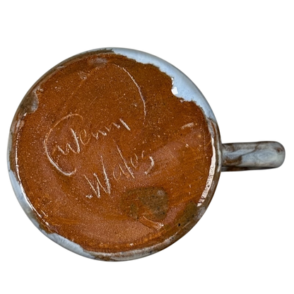 Signed base view of Queen's Silver Jubilee vintage 1977 pottery mug showing artist signature and handle