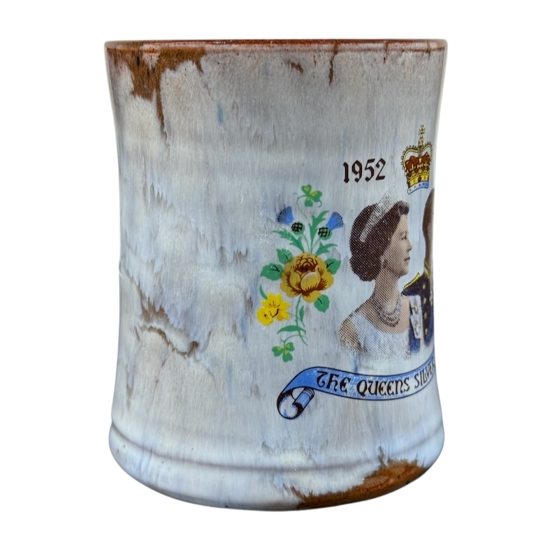 Commemorative cream mottled mug with portrait and floral motif Queen's Silver Jubilee vintage 1977 pottery mug