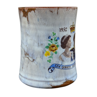 Commemorative cream mottled mug with portrait and floral motif Queen's Silver Jubilee vintage 1977 pottery mug