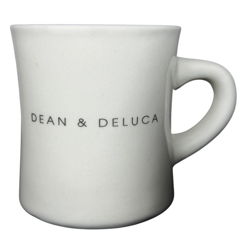 Dean & Deluca vintage diner mug in white ceramic with a classic curved handle