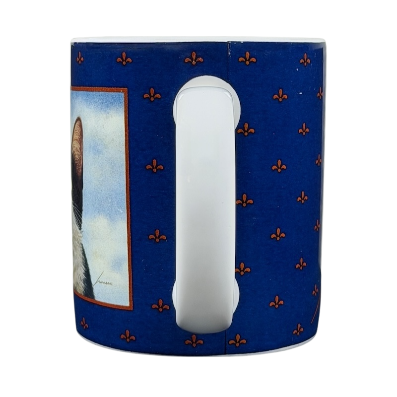 Hugo Hege cat Lang & Wise mug featuring a detailed cat illustration on a blue patterned background