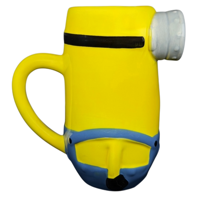 Minion Kevin 3D mug featuring a vibrant yellow design and detailed features for fun beverage enjoyment