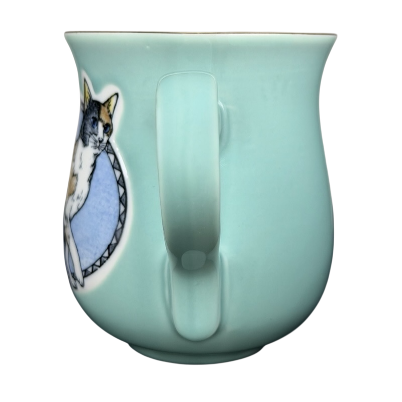 Otagiri calico cat vintage tankard mug featuring a cute cat design and a unique shape