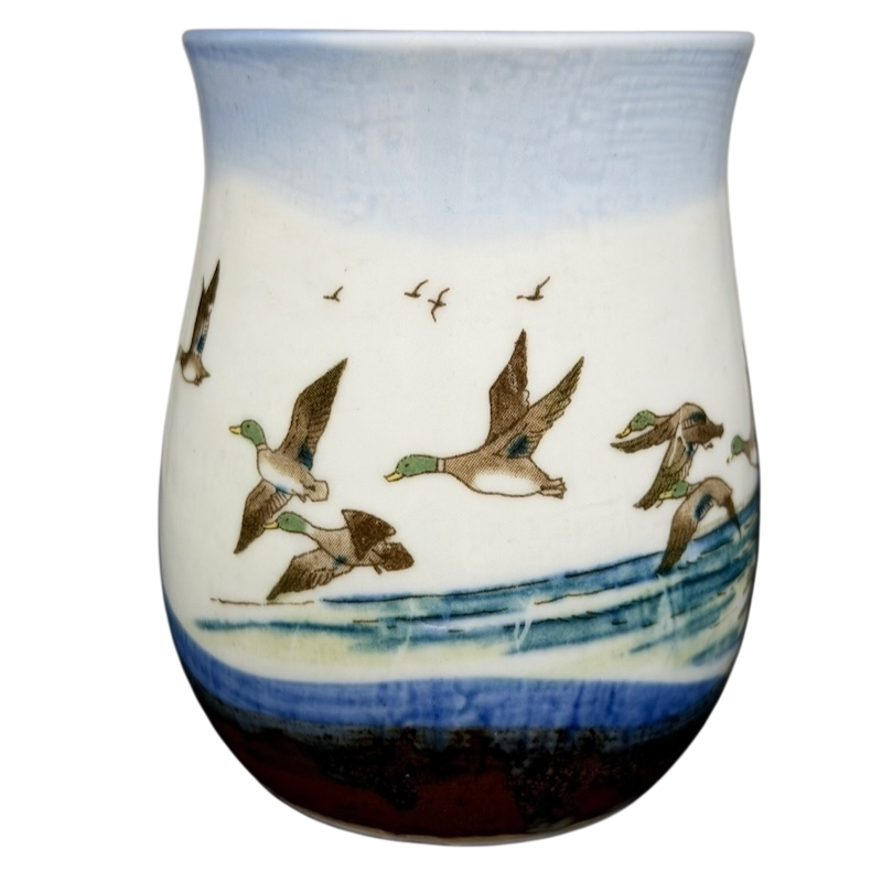 Otagiri mallard ducks vintage tankard mug featuring flying ducks and scenic waves