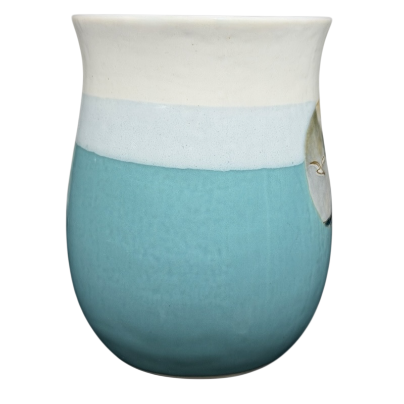 Otagiri vintage seagull coastal mug with a beautiful blue glaze and elegant seagull design.