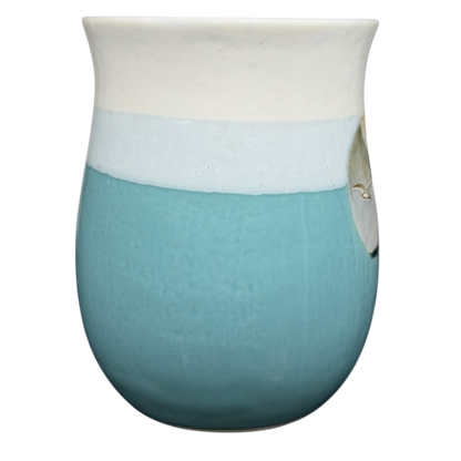 Otagiri vintage seagull coastal mug with a beautiful blue glaze and elegant seagull design.