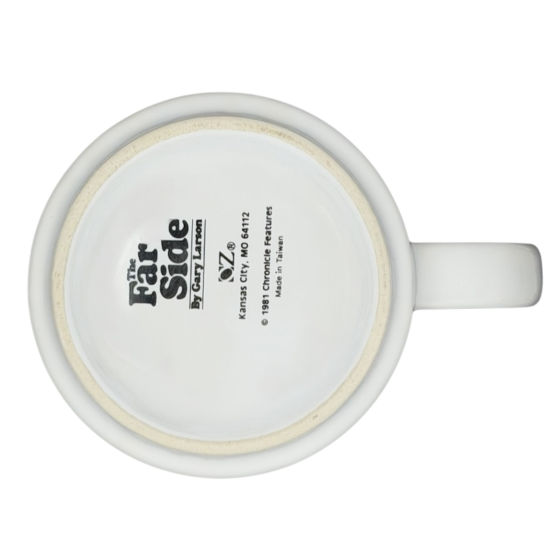 The Far Side Bears In Crosshairs Mug OZ showing bottom view with brand and design details