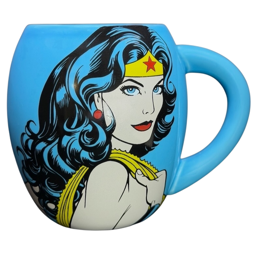 Wonder Woman Barrel Mug Vandor featuring a vibrant design with Wonder Woman's iconic look
